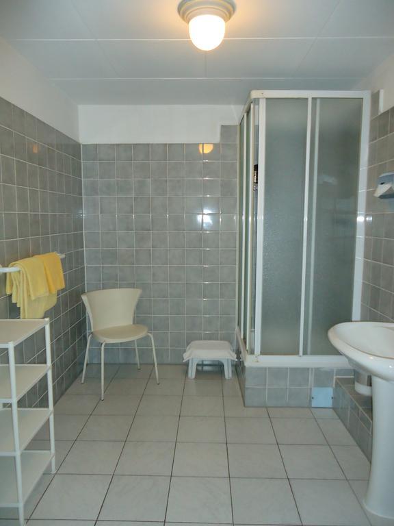 Hotel Kubrat Am Checkpoint Charlie Berlim Quarto foto
