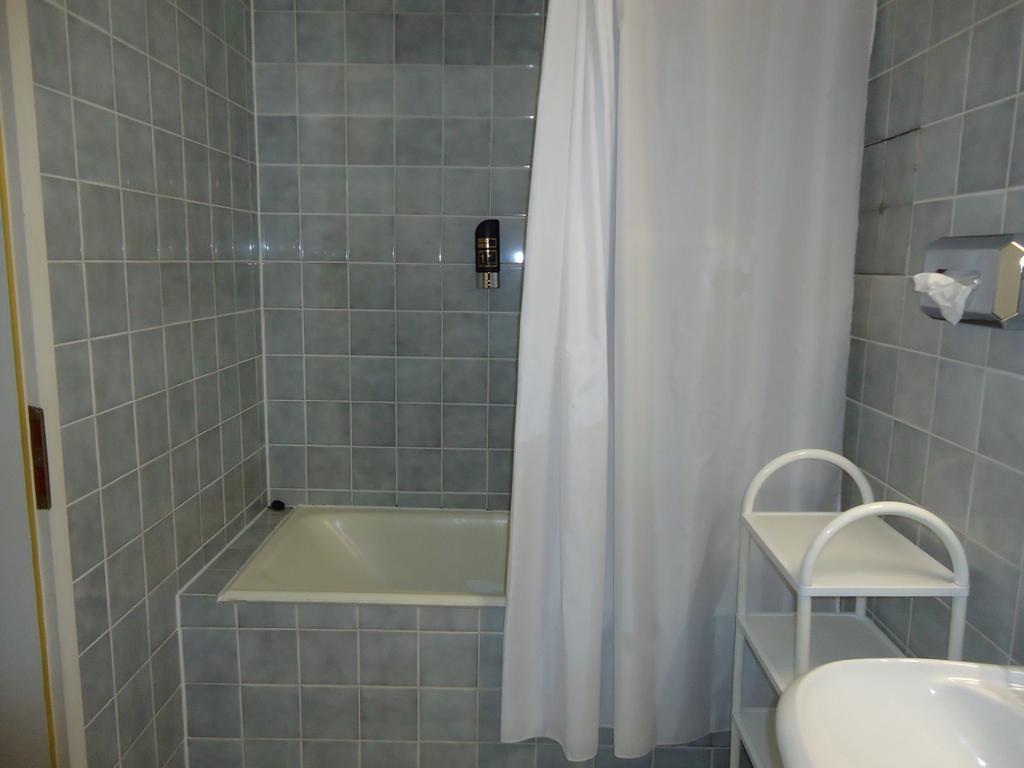 Hotel Kubrat Am Checkpoint Charlie Berlim Quarto foto
