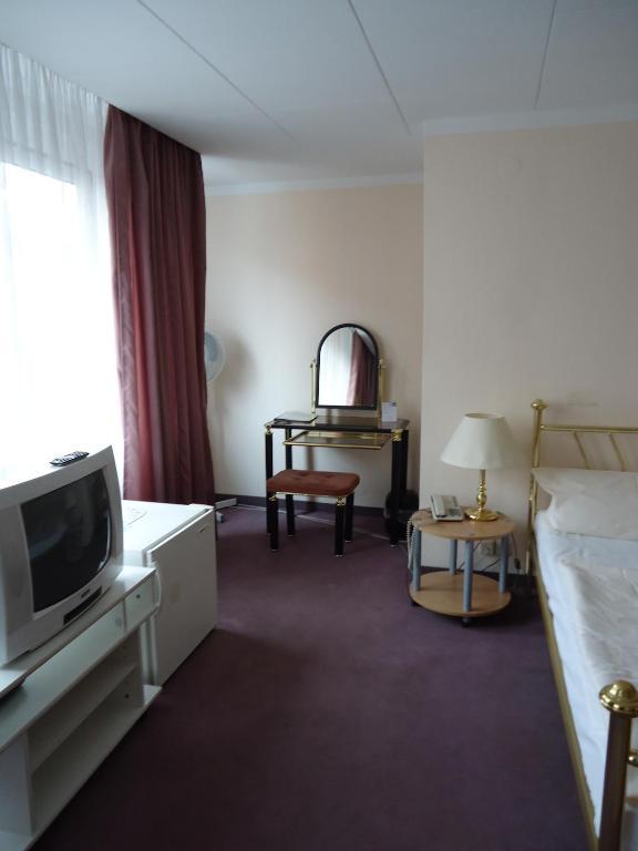 Hotel Kubrat Am Checkpoint Charlie Berlim Quarto foto